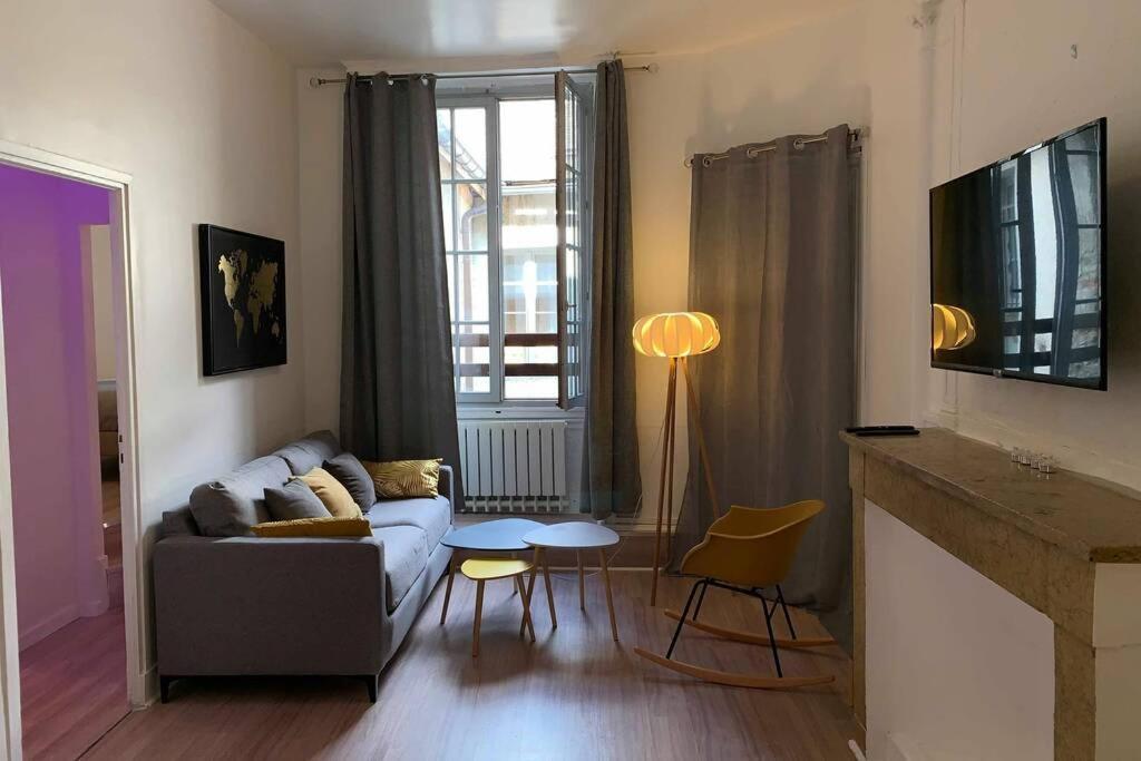 T2 Centre Historique☆☆☆Meuble De Tourisme 3Etoiles Apartment Chambery Luaran gambar